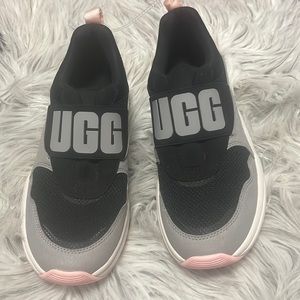 Black Sneakers for women size 6